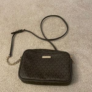 Michael Kors Small Crossbody in Olive